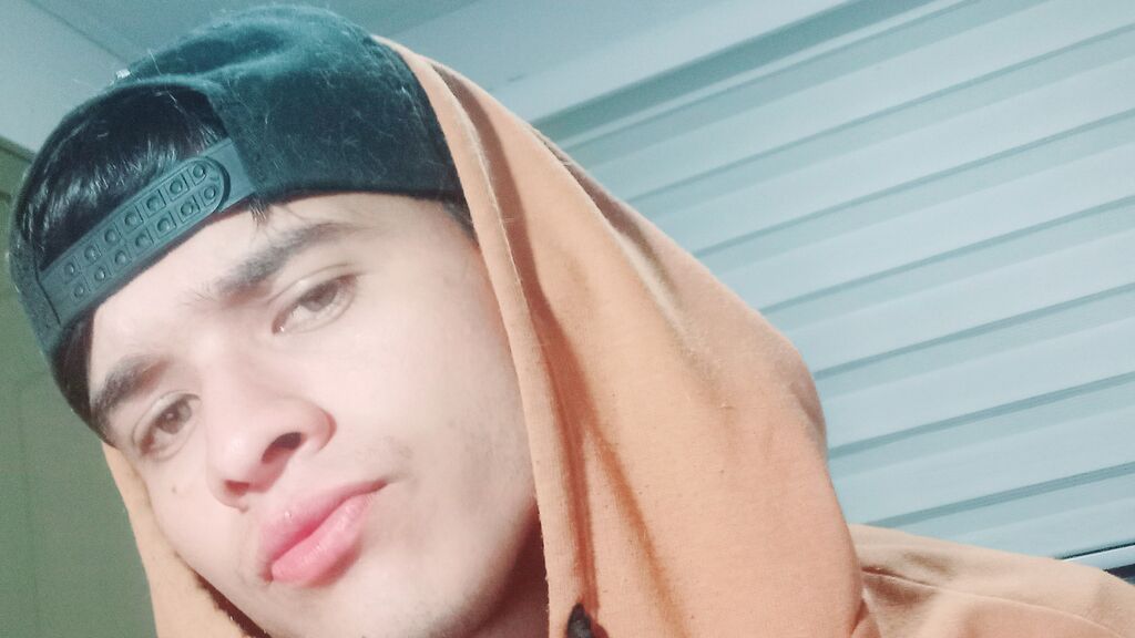 MaxGlam