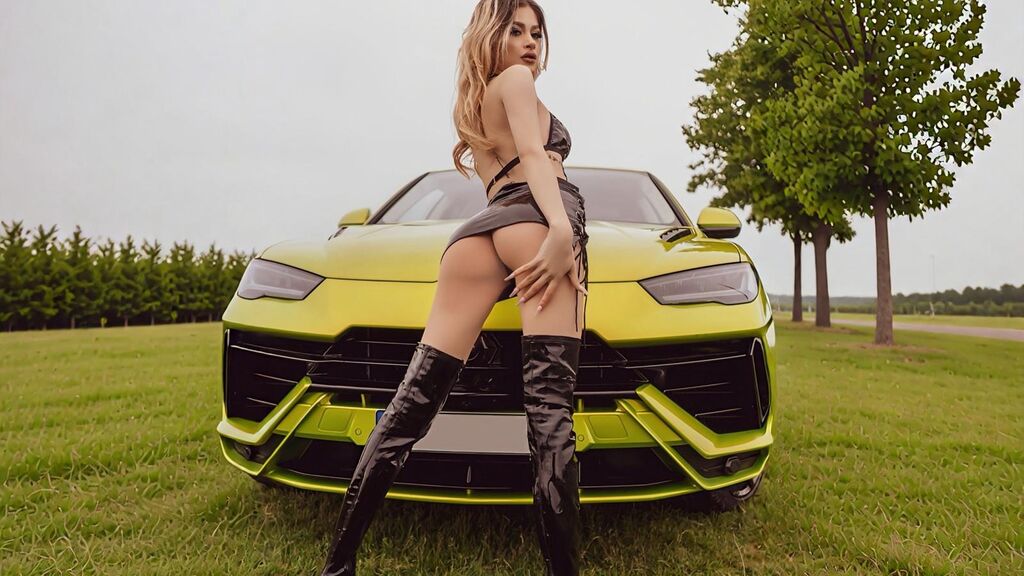ElinaCarter